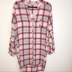 GB Oversized Button Up Shirt Size Large